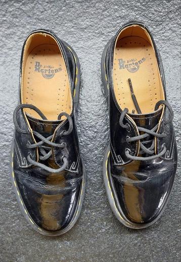 Zgan Dr. Martens Schoenen 36 - Klassiek & Stijlvol beschikbaar voor biedingen