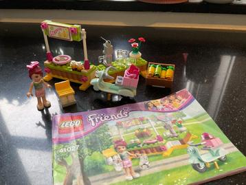 Lego Friends Mia's Limonadekraam 41027 Compleet beschikbaar voor biedingen