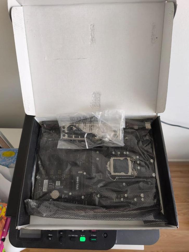 Biostar TB360-BTC PRO 2.0 Moederbord – €140 (vaste prijs), Computers en Software, Moederborden, Nieuw, Intel, DDR4, Ophalen of Verzenden