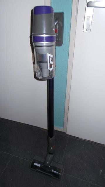 STEELSTOFZUIGER VAN TURBO TRONIC beschikbaar voor biedingen