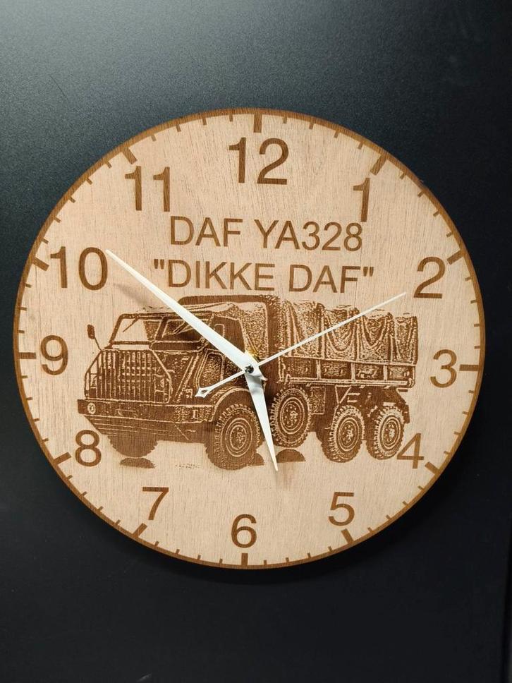 Op Maat Gemaakte Klok - DAF Legervoertuigen, Huis en Inrichting, Woonaccessoires | Klokken, Nieuw, Wandklok, Analoog, Ophalen of Verzenden