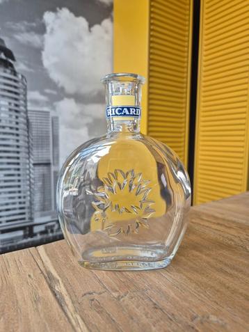 Ricard water fles beschikbaar voor biedingen