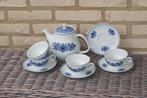 servies Douwe Egberts van Mosa; theepot met 4 kop en schotel, Huis en Inrichting, Keuken | Servies, Ophalen of Verzenden, Zo goed als nieuw