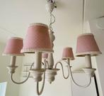 Witte en roze vijfarmige kroonluchter, Huis en Inrichting, Lampen | Kroonluchters, Ophalen, Gebruikt