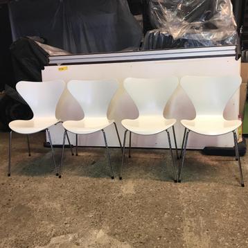 4 Vintage Fritz Hansen 3107 vlinder stoel chair wit beschikbaar voor biedingen