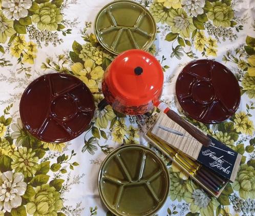 1203 Vintage fondueborden borden voor fondu fonduebordjes, Huis en Inrichting, Keuken | Servies, Zo goed als nieuw, Bord(en), Overige stijlen