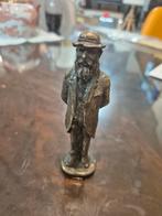 Bronzen beeldje van een man met hoed - Abraham, Antiek en Kunst, Kunst | Beelden en Houtsnijwerken, Ophalen of Verzenden