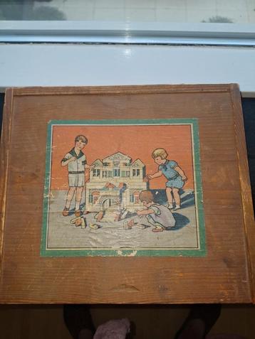 ANTIEKE BLOKKENDOOS 1945 /1950 €30 beschikbaar voor biedingen
