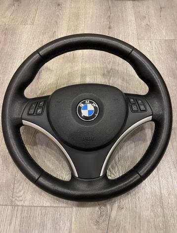 BMW E90 E91 E92 E93 E81 E82 E84 E87 Sport Stuurwiel Airbag beschikbaar voor biedingen