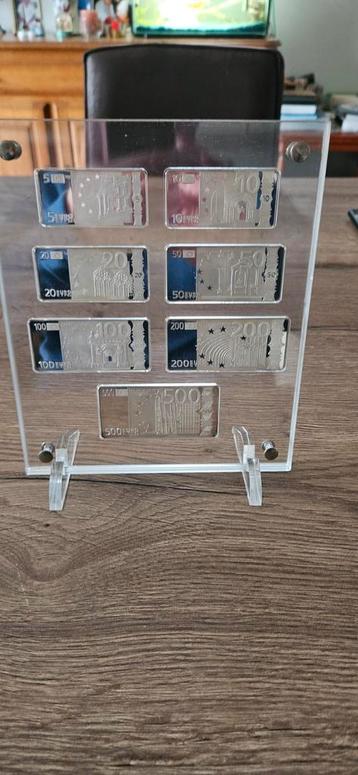 Zilverbaartjes EURO biljetten in plexiglas 925 gehalte 352.9 beschikbaar voor biedingen