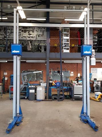 2 koloms hefbrug Zippo 1635 3500Kg hydraulische autobrug Nr2 beschikbaar voor biedingen