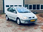 Renault Scénic 1.6 AUTOMAAT - APK NIEUW - 1E EIGENAAR, Auto's, Renault, 1250 kg, 4 cilinders, Metallic lak, Origineel Nederlands