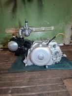 Honda Dax 125, Fietsen en Brommers, Brommers | Honda, Overige modellen, Ophalen of Verzenden, Zo goed als nieuw, 4 versnellingen