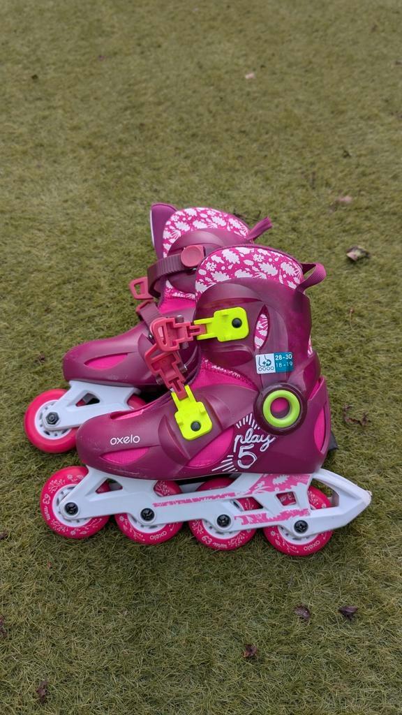 Nette inline skates maat 28-30, Kinderen en Baby's, Speelgoed | Buiten | Rolschaatsen, Gebruikt, Kinderen, Verstelbaar, Ophalen of Verzenden