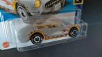 Chevrolet Corvette Barbie Ken 1956 1:64 Hotwheels Pol, Verzenden, Zo goed als nieuw, Auto