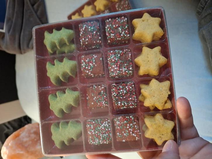Kerst hondenkoekjes handgemaakt - kerstboom sterren hondensn, Dieren en Toebehoren, Dierenvoeding, Hond, Verzenden