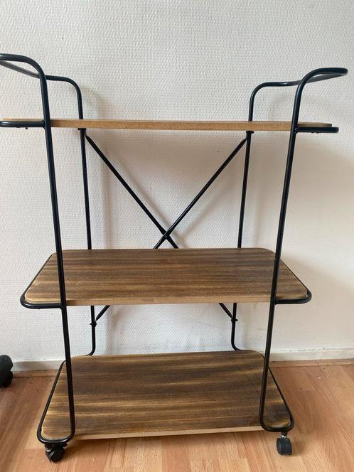 Stijlvolle Trolley op Wieltjes, Huis en Inrichting, Overige Huis en Inrichting, Gebruikt, Ophalen