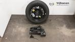 Krikset + reservewiel van een Opel Corsa (Corsa E 15-), Gebruikt, -, -, Opel