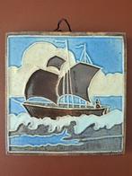 Cloisonne tegel "schip" Westraven Utrecht, Antiek en Kunst, Antiek | Wandborden en Tegels, Ophalen of Verzenden