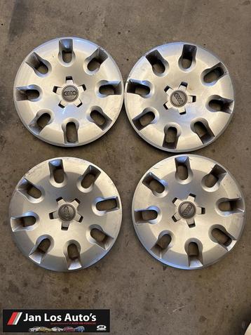 Audi A1 15” wieldop wieldoppen  beschikbaar voor biedingen