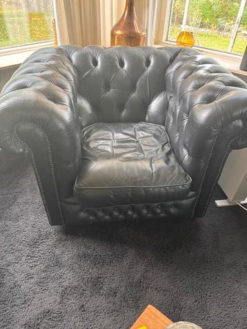 Zwarte Chesterfield Fauteuil beschikbaar voor biedingen