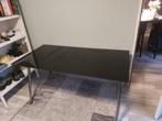 bureau ikea met glazen blad, Huis en Inrichting, Ophalen, Zo goed als nieuw, Bureau