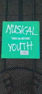 Te koop single Musical Youth - Pass The Dutchie 1982, Ophalen of Verzenden, Zo goed als nieuw, Overige formaten