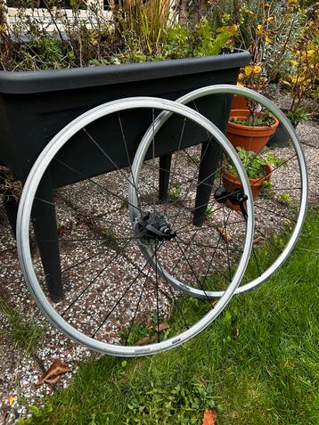Wielset racefiets Shimano WH-RS 21 beschikbaar voor biedingen