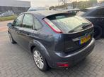Ford Focus 1.8 Titanium Flexi Fuel 5DRS CLIMA NAVI TOP ONDER, 125 pk, Gebruikt, 4 cilinders, Parkeersensor