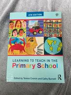 Learning to teach in the primary school, Ophalen of Verzenden, Zo goed als nieuw