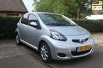 Toyota Aygo 116DKM | ZUINIG | ELEK-RAMEN | 5DRS |DEALER ONDE, Voorwielaandrijving, Gebruikt, Zwart, 4 stoelen
