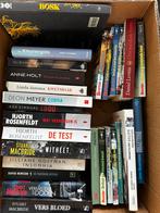 Doos met boeken.  Diverse titels o.a. Misdaad en thrillers, Ophalen of Verzenden, Zo goed als nieuw