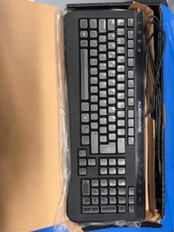 5 alienware toetenborden  nieuw beschikbaar voor biedingen