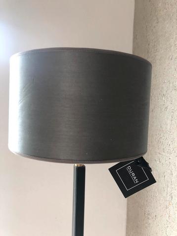 Duran lampenkap beschikbaar voor biedingen