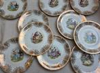 Porseleinen bordjes Victoriaans decor met goud, Ophalen of Verzenden