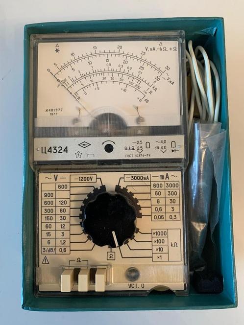Vintage ex-Soviet Unie multimeter jaren 1977, Verzamelen, Elektronische Apparatuur, Overige typen, Ophalen of Verzenden