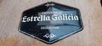 Zeldzaam emaillebord Estrella Galicia (zwart), Ophalen of Verzenden, Zo goed als nieuw, Reclamebord, Plaat of Schild, Overige merken