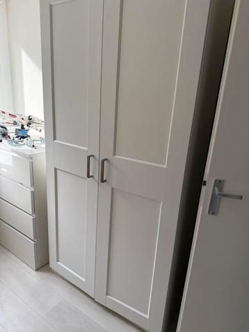 Ikea kast beschikbaar voor biedingen