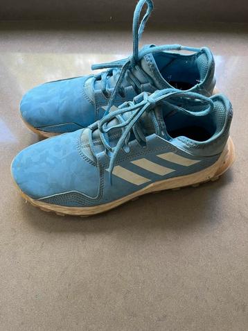Adidas Hockeyschoenen Maat 38 beschikbaar voor biedingen