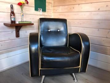 Vintage Zwart Skai Fauteuil / Stoel / lederen beschikbaar voor biedingen