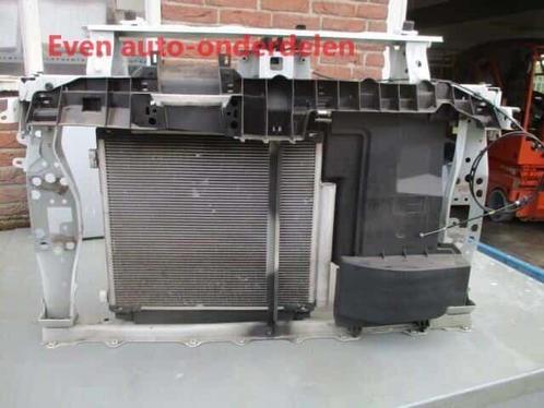 compleet  voorfront toyota IQ, Auto-onderdelen, Carrosserie en Plaatwerk, Bumper, Toyota, Gebruikt, Ophalen of Verzenden