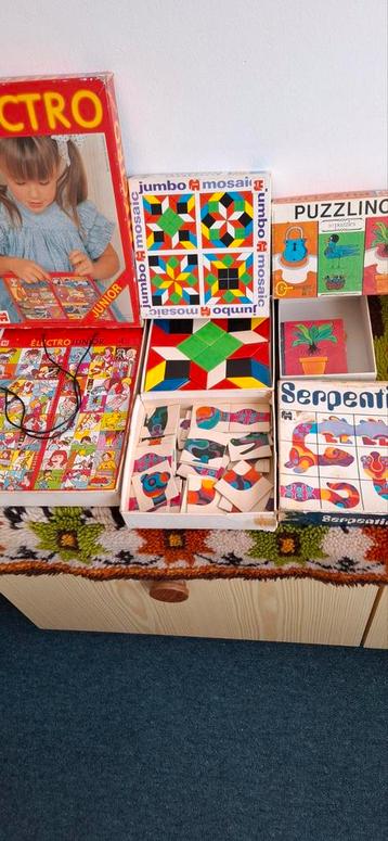 Electro en puzzels  beschikbaar voor biedingen