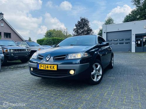 Renault Megane CC 1.6-16V Leder / LM / Apple CarPlay / Camer, Auto's, Renault, Bedrijf, Te koop, Mégane, ABS, Achteruitrijcamera
