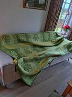 Oude deken  +/- 2.23 x 1.88, Huis en Inrichting, Woonaccessoires | Plaids en Woondekens, Ophalen of Verzenden, Gebruikt