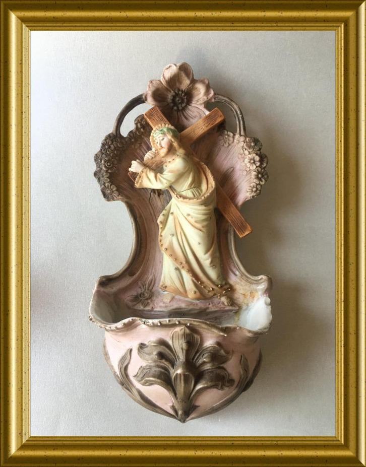 Antiek groot biscuit porseleinen wijwatervaatje Jezus, kruis, Antiek en Kunst, Antiek | Religie, Ophalen of Verzenden