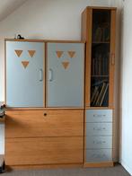 een heel gezellige boekenkast, Ophalen, Zo goed als nieuw, 150 tot 200 cm, 25 tot 50 cm