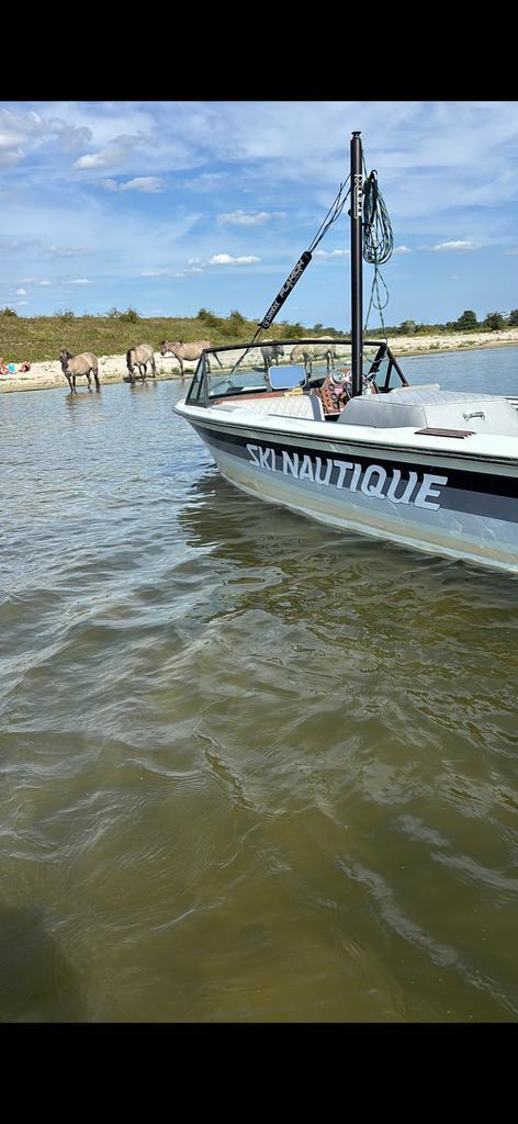 Correct craft ski nautique, Watersport en Boten, Speedboten, Gebruikt, 3 tot 6 meter, Overige brandstoffen, 200 pk of meer, Polyester