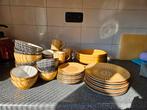 Servies yara, Huis en Inrichting, Keuken | Servies, Ophalen of Verzenden, Overige stijlen, Bord(en)