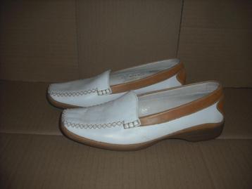 schoenen beschikbaar voor biedingen