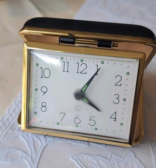Vintage Hema Reiswekker, Antiek en Kunst, Antiek | Klokken, Ophalen of Verzenden